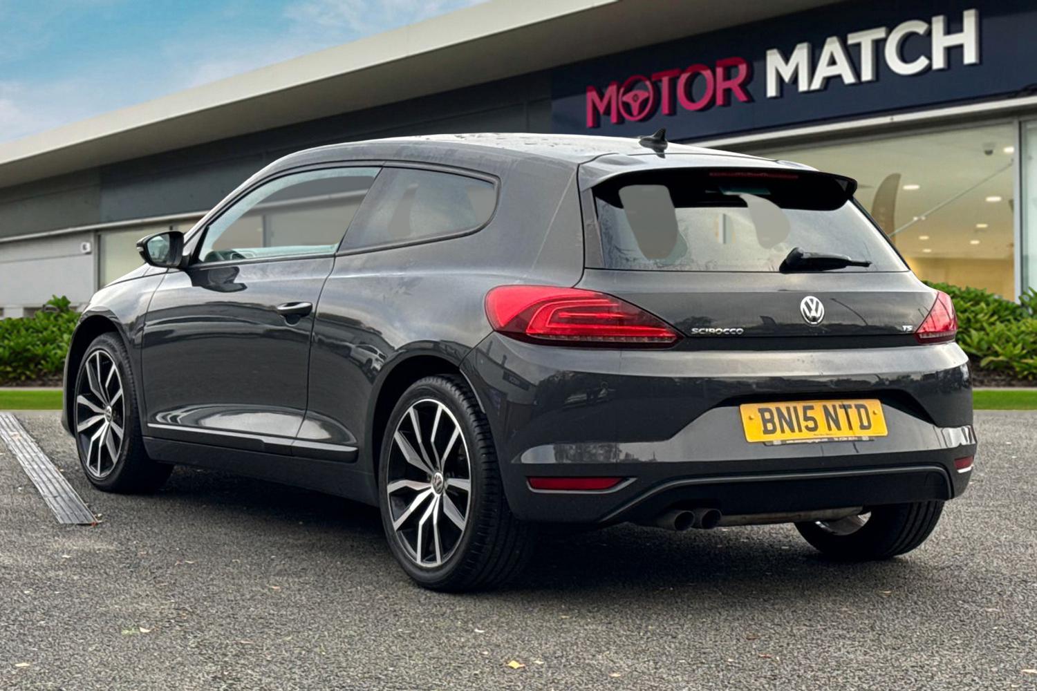 Used Volkswagen Scirocco 2015 for sale - 76520096: Photo 2