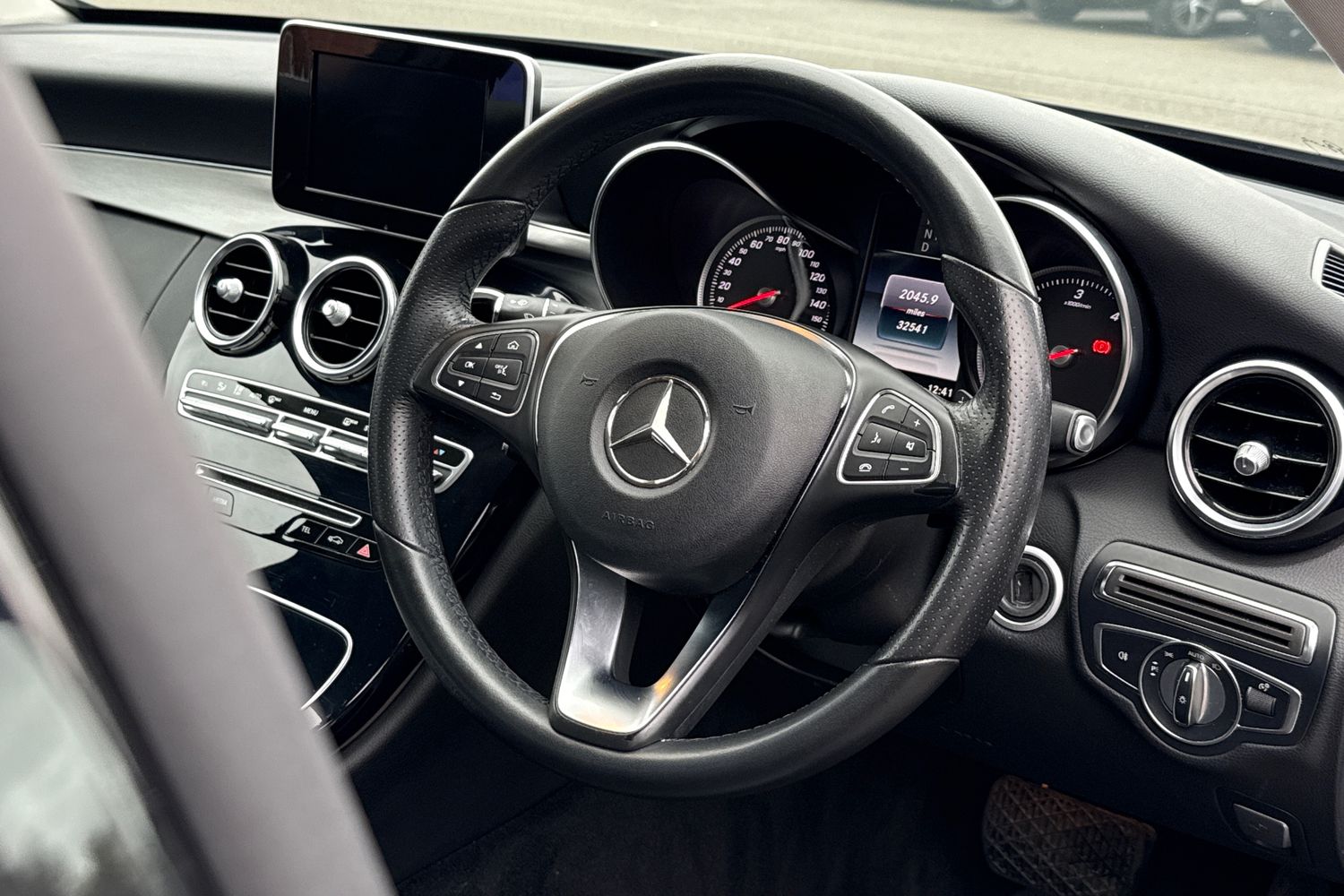 Used Mercedes-Benz C Class 2019 for sale - 77728586: Photo 29