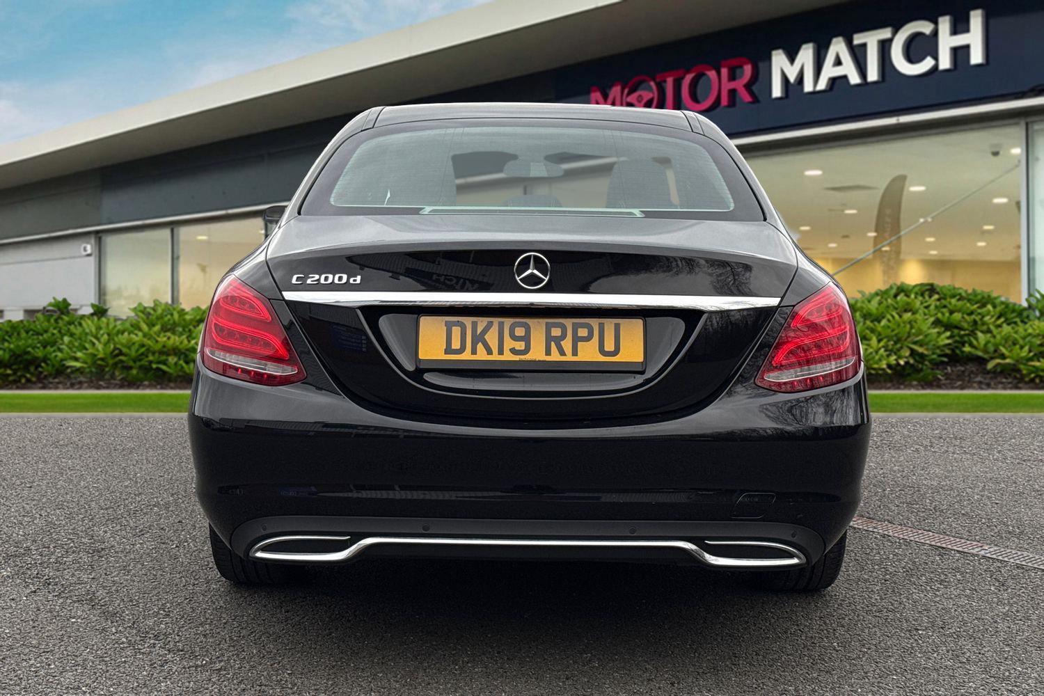 Used Mercedes-Benz C Class 2019 for sale - 77728586: Photo 4