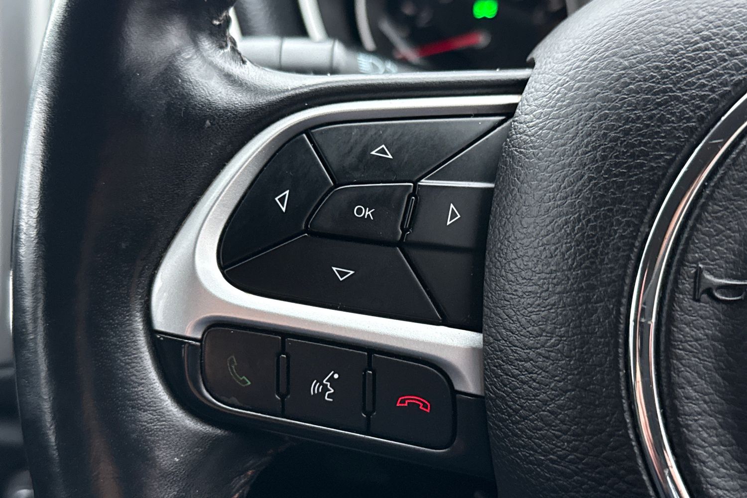 Used Jeep Compass 2018 for sale - 76884255: Photo 41