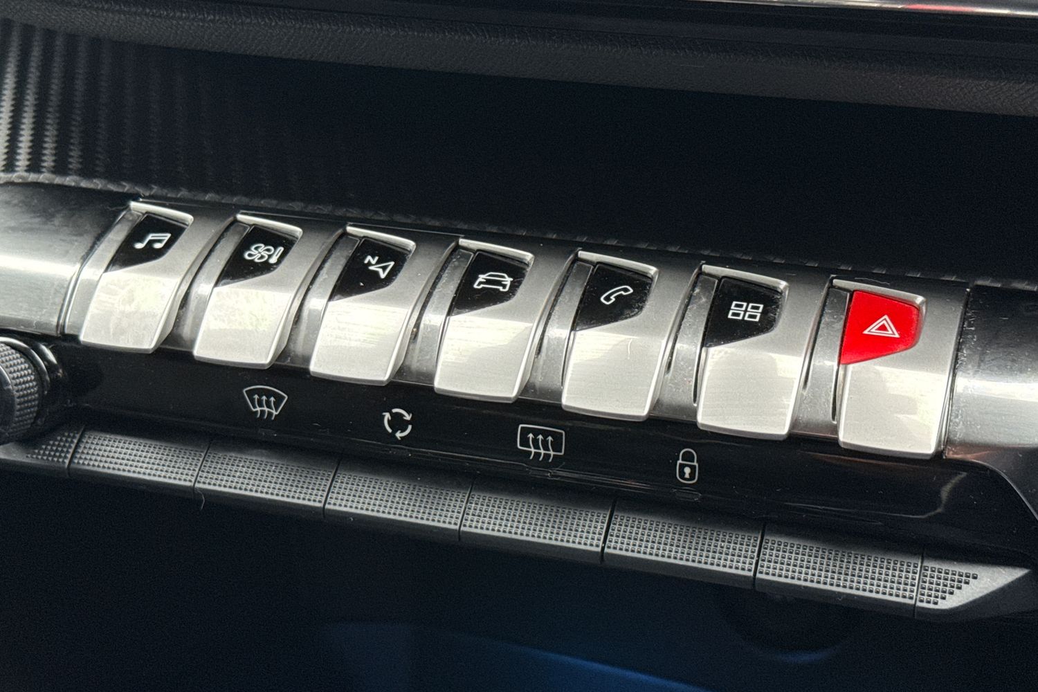 Used Peugeot 3008 2021 for sale - 76541116: Photo 35