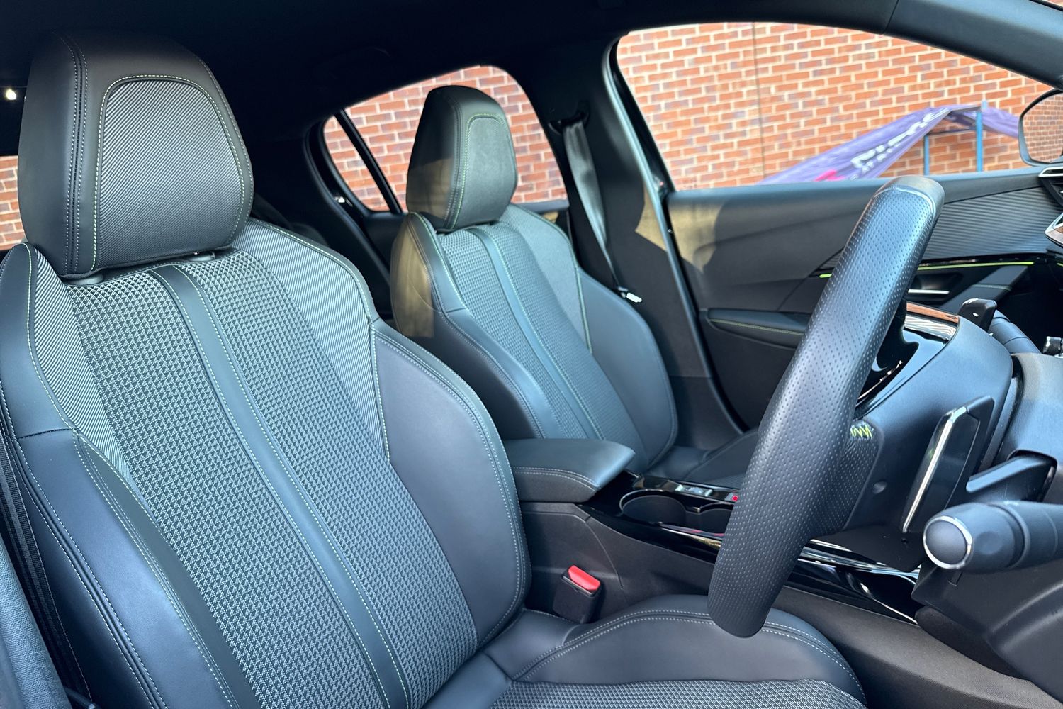 Used Peugeot 208 2023 for sale - 76610913: Photo 21