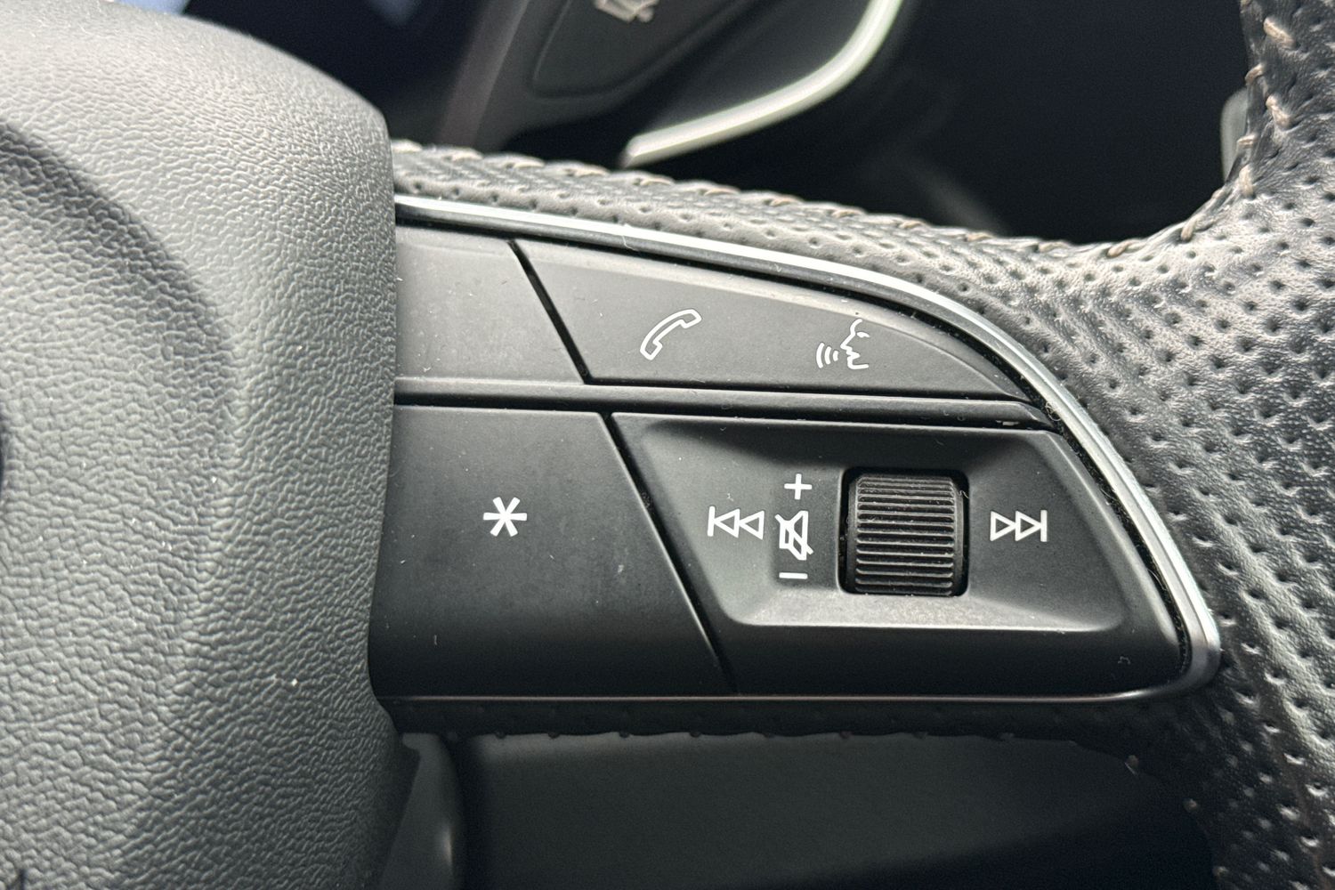 Used Audi Q3 2020 for sale - 77862848: Photo 40