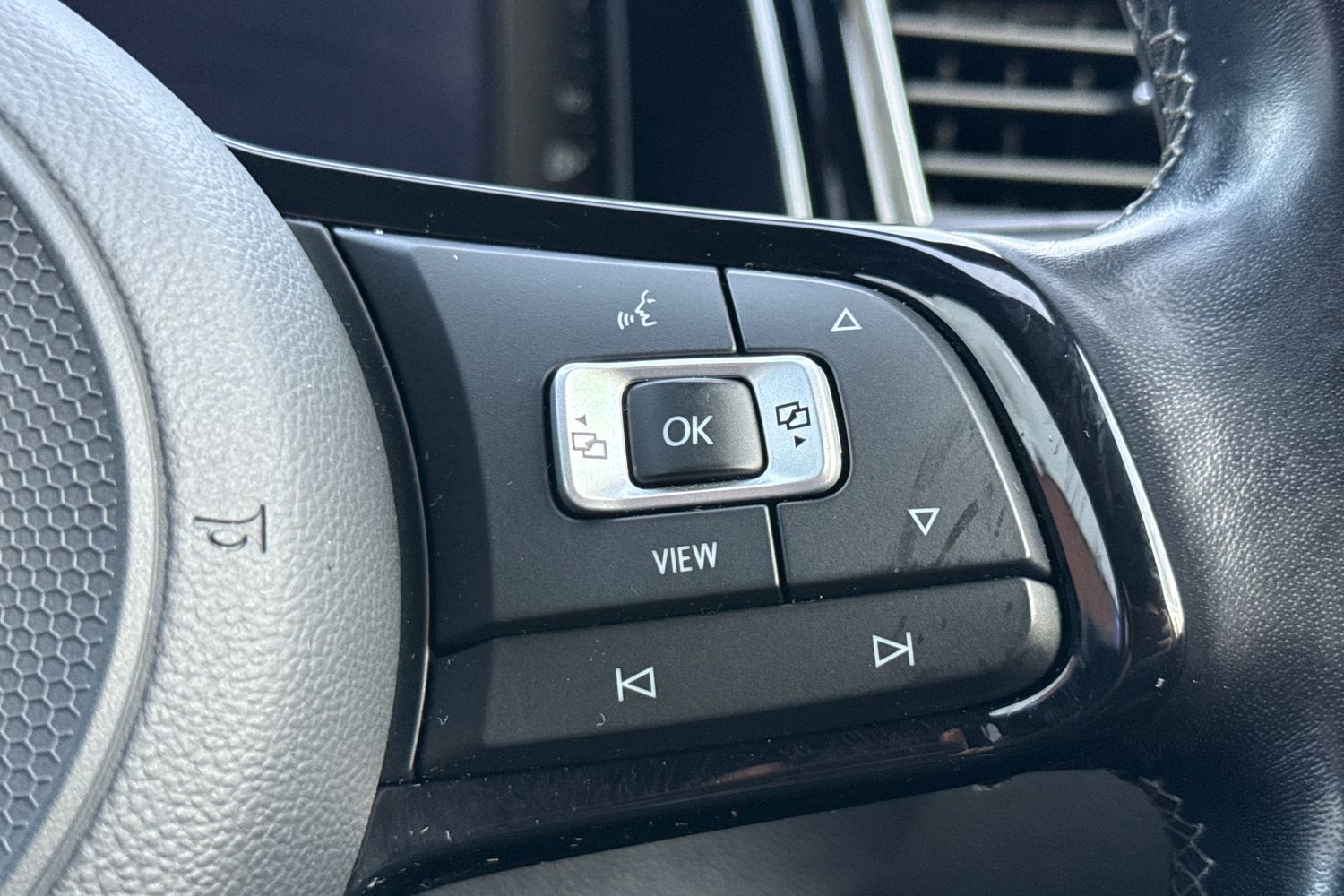 Used Volkswagen T-Roc 2021 for sale - 77589403: Photo 40