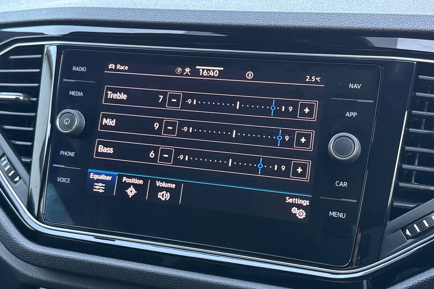 Used Volkswagen T-Roc 2021 for sale - 77589403: Photo 44