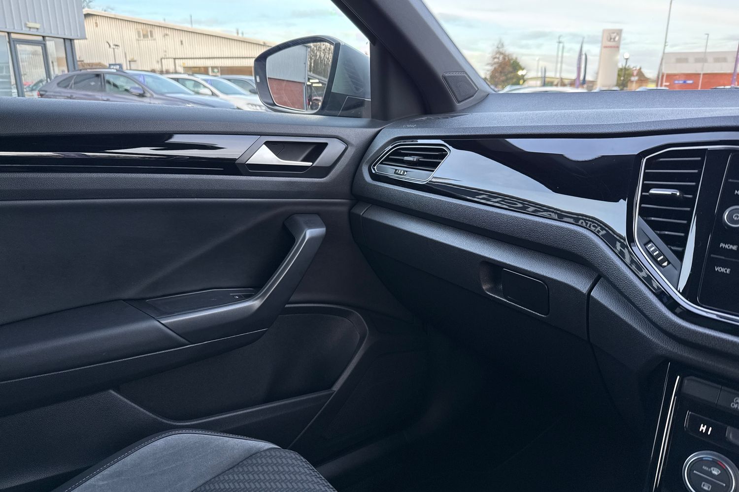 Used Volkswagen T-Roc 2021 for sale - 77589403: Photo 50