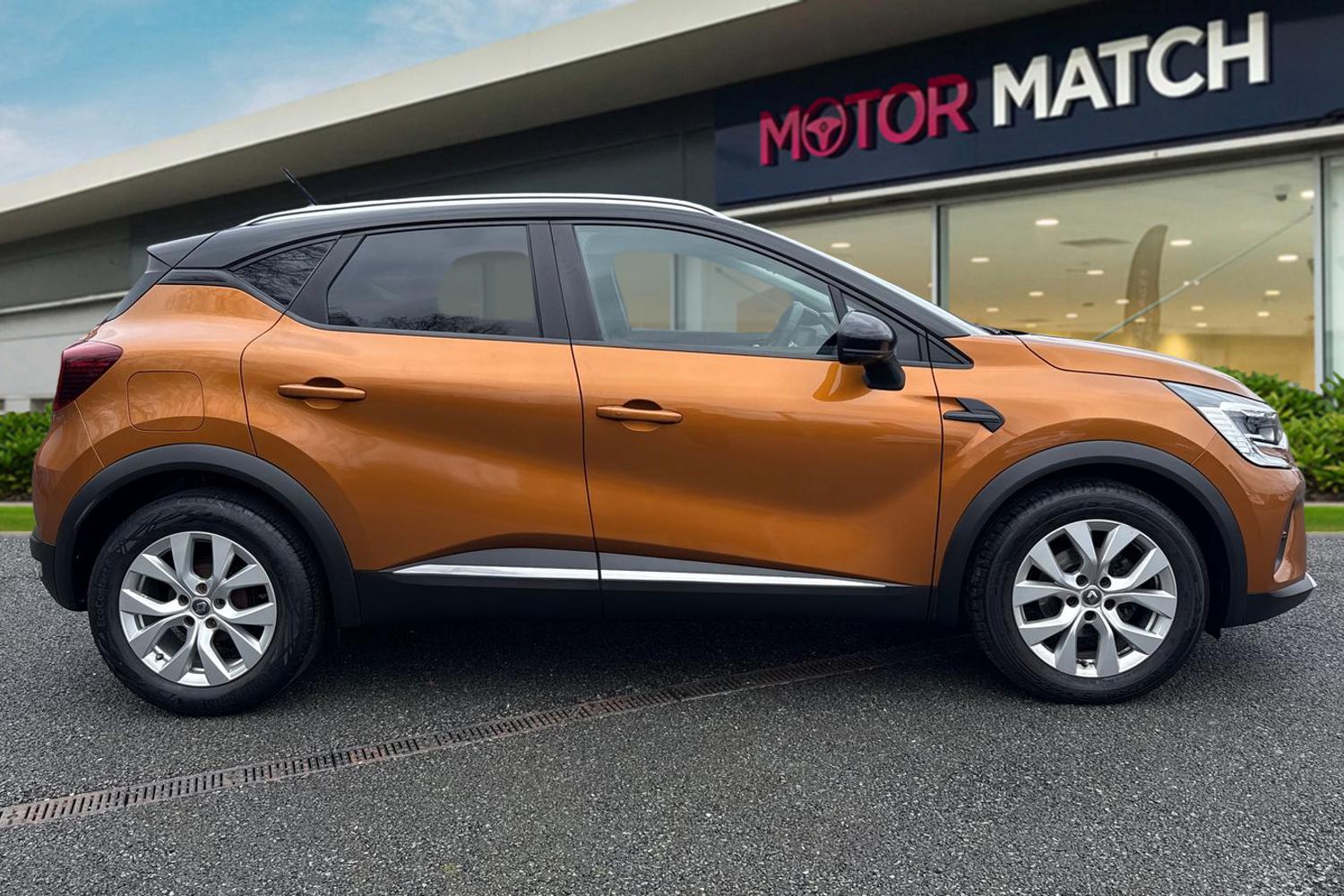 Used Renault Captur 2020 for sale - 77649477: Photo 3