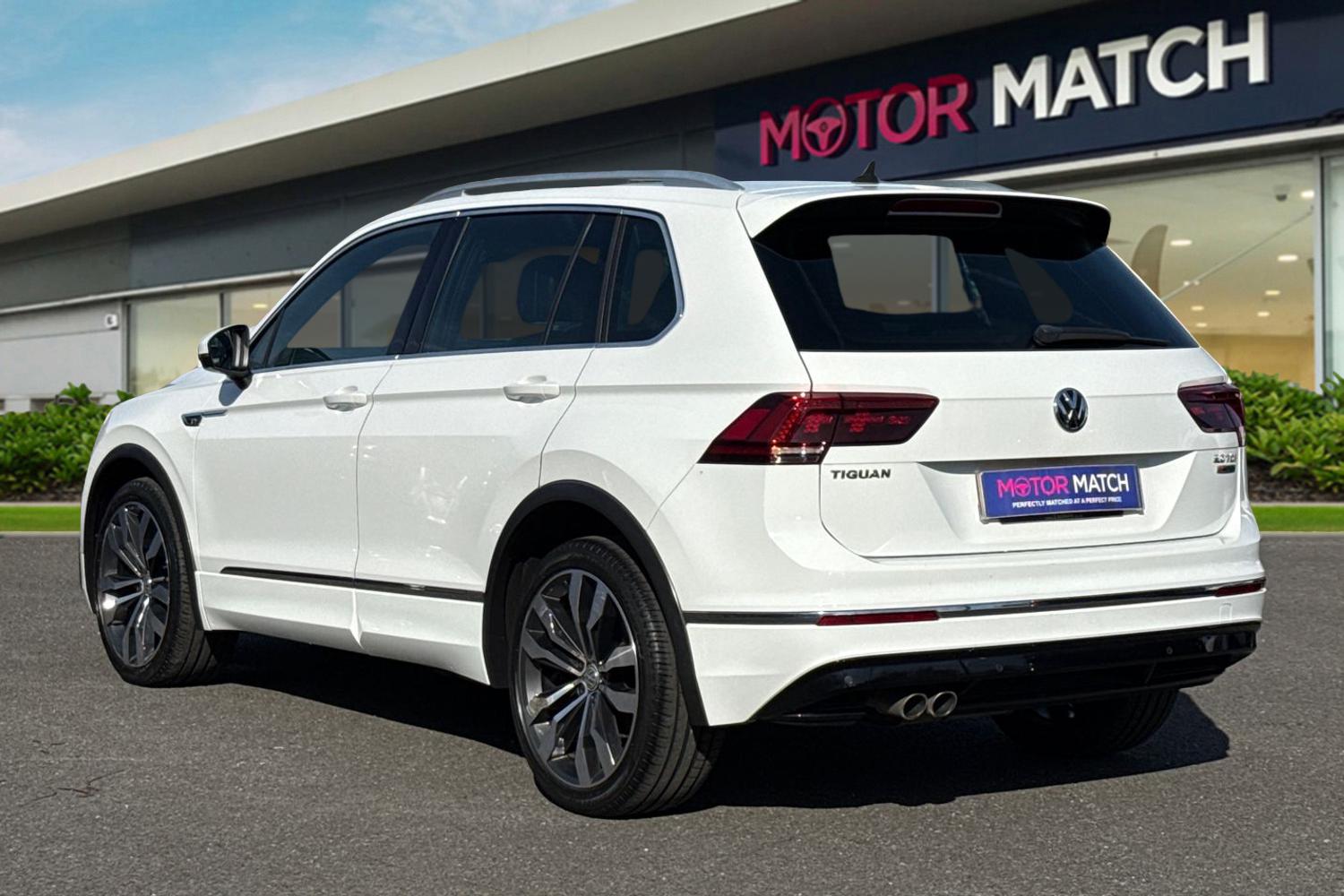 Used Volkswagen Tiguan 2017 for sale - 78155163: Photo 2