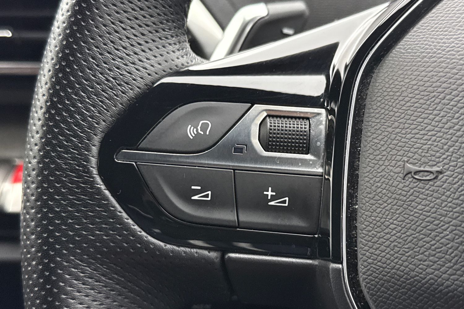 Used Peugeot 5008 2023 for sale - 77527301: Photo 41