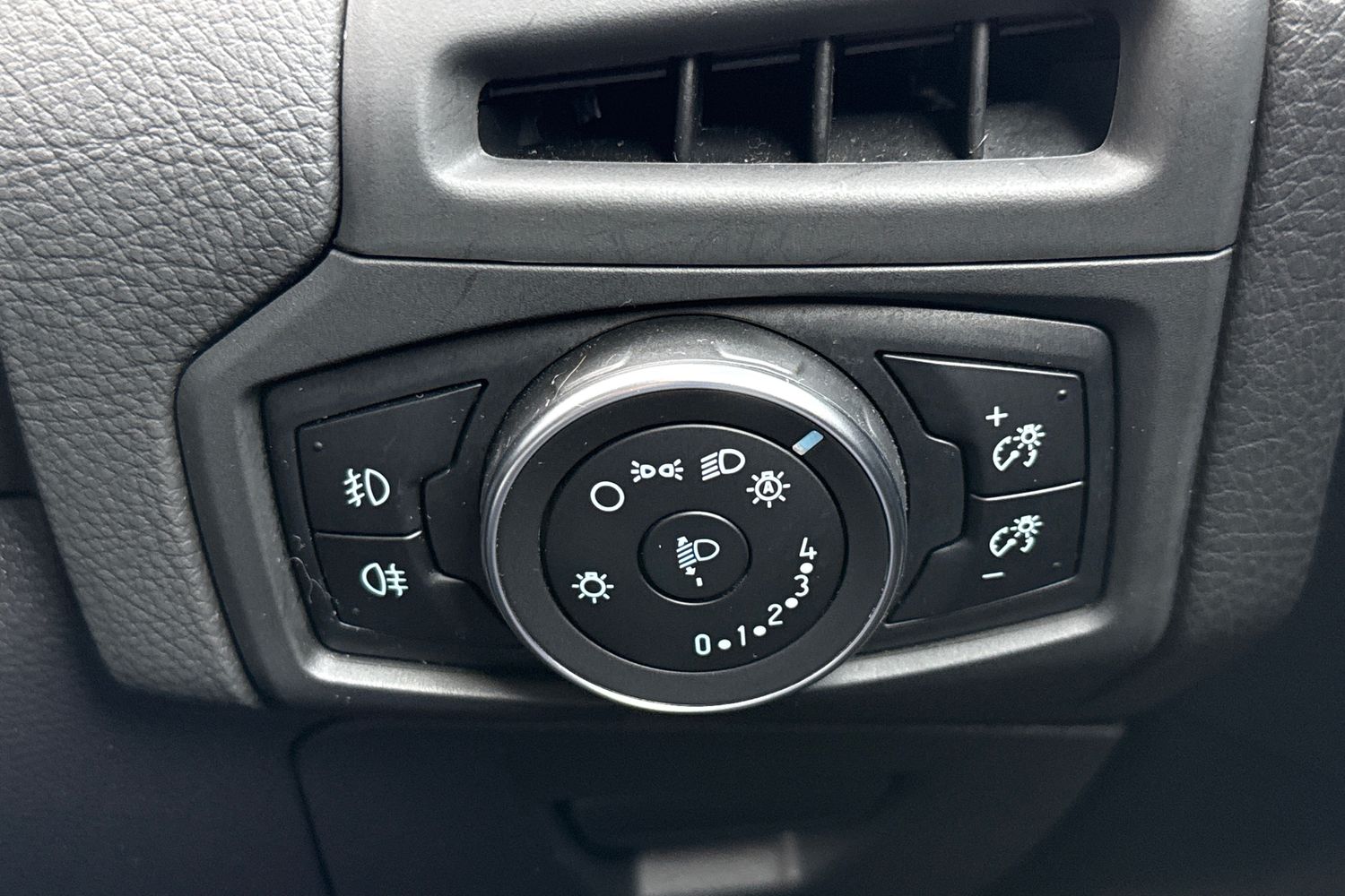 Used Ford Focus 2017 for sale - 77692155: Photo 38