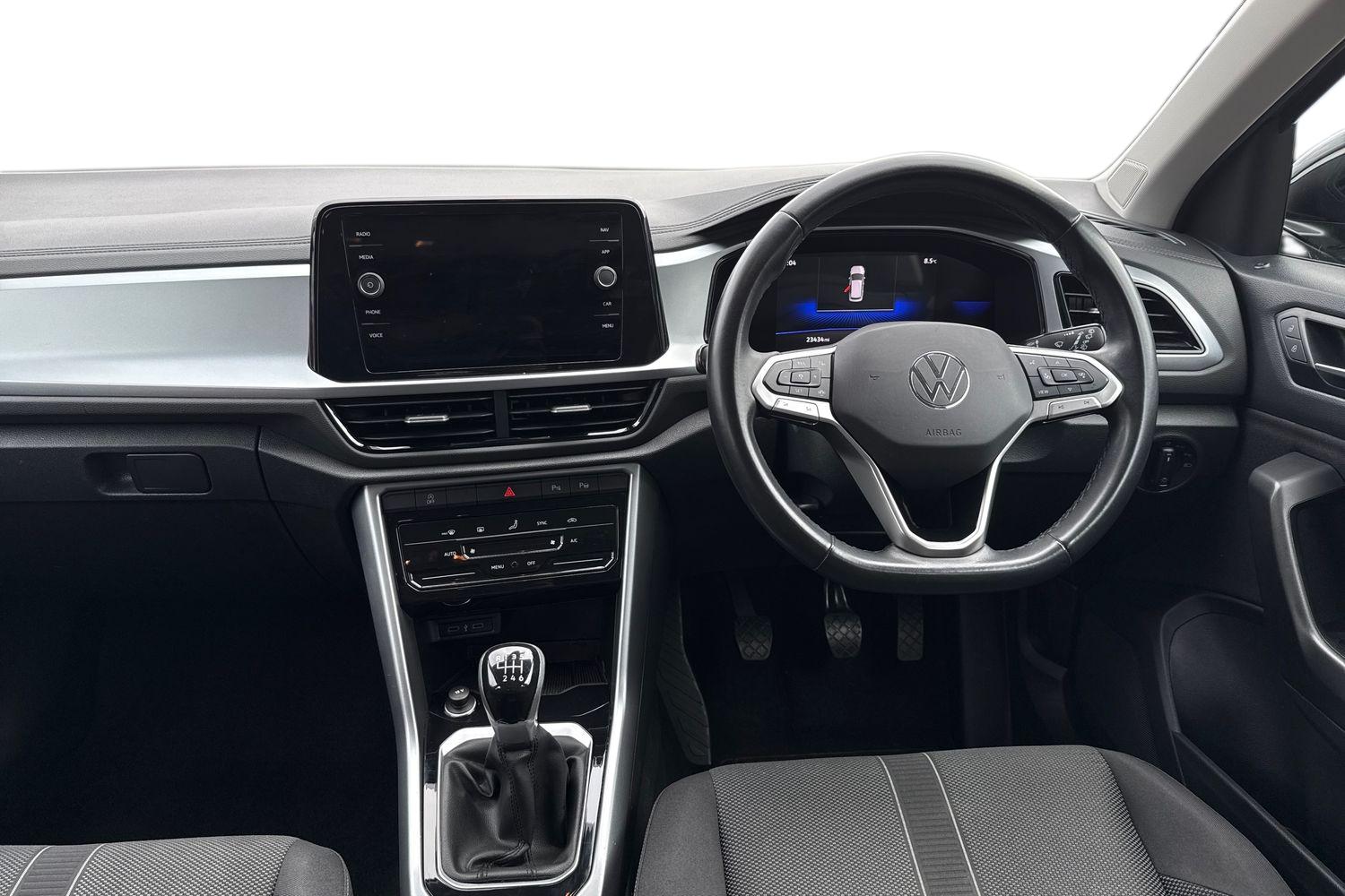 Used Volkswagen T-Roc 2023 for sale - 77270454: Photo 18