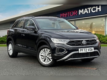 Used Volkswagen T-Roc 2023 for sale - 77270454: Photo