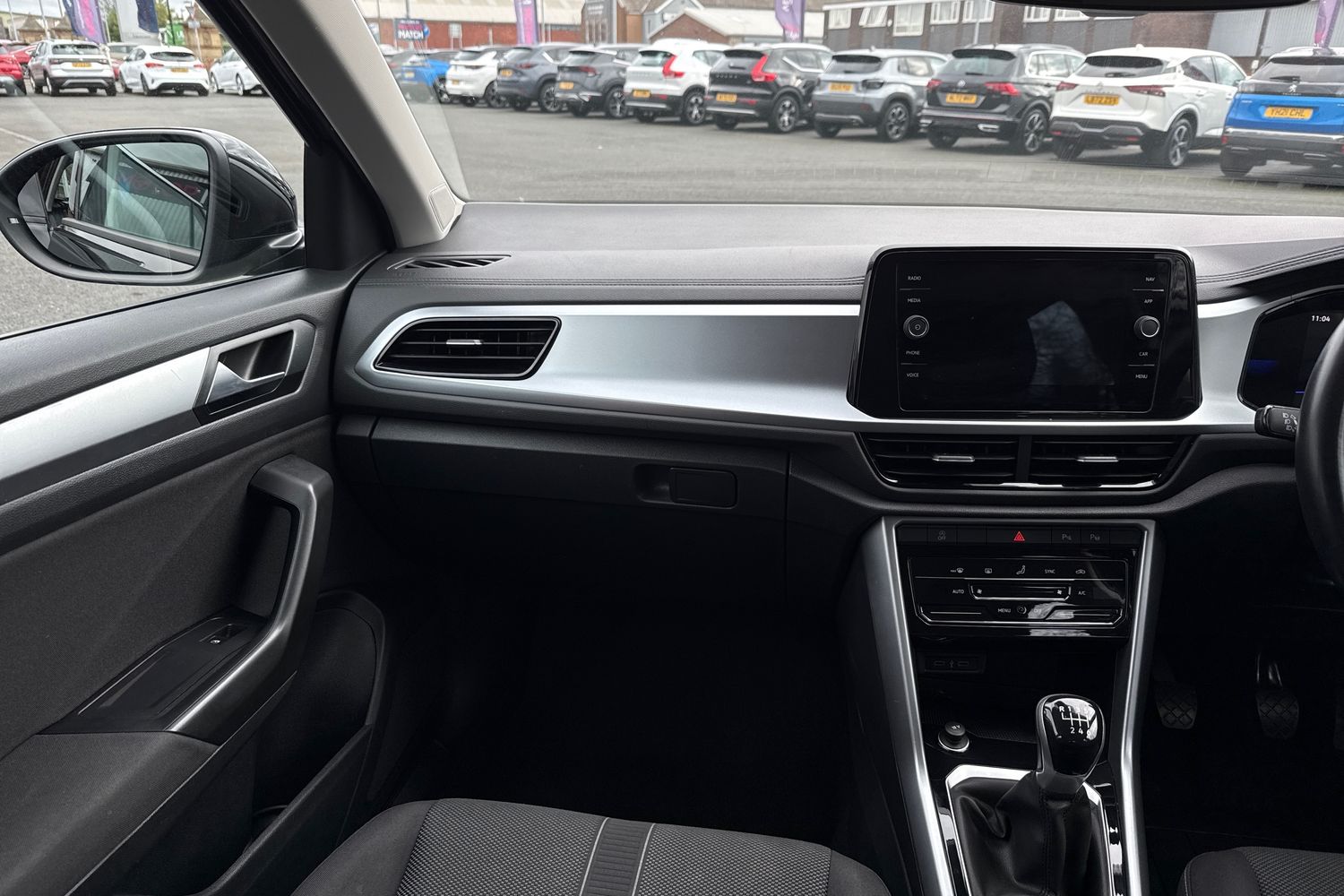 Used Volkswagen T-Roc 2023 for sale - 77270454: Photo 20