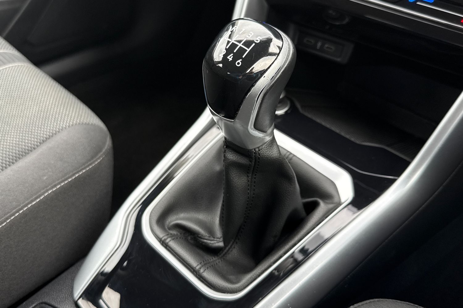 Used Volkswagen T-Roc 2023 for sale - 77270454: Photo 23