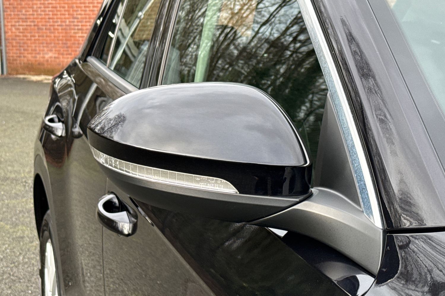 Used Volkswagen T-Roc 2023 for sale - 77270454: Photo 27