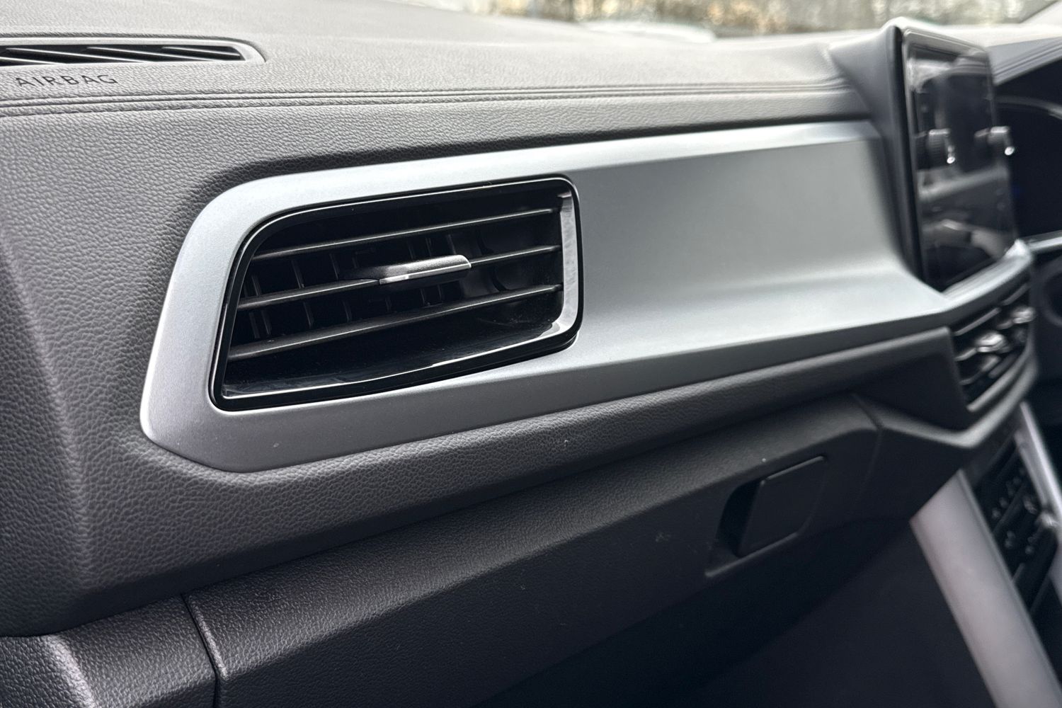 Used Volkswagen T-Roc 2023 for sale - 77270454: Photo 36