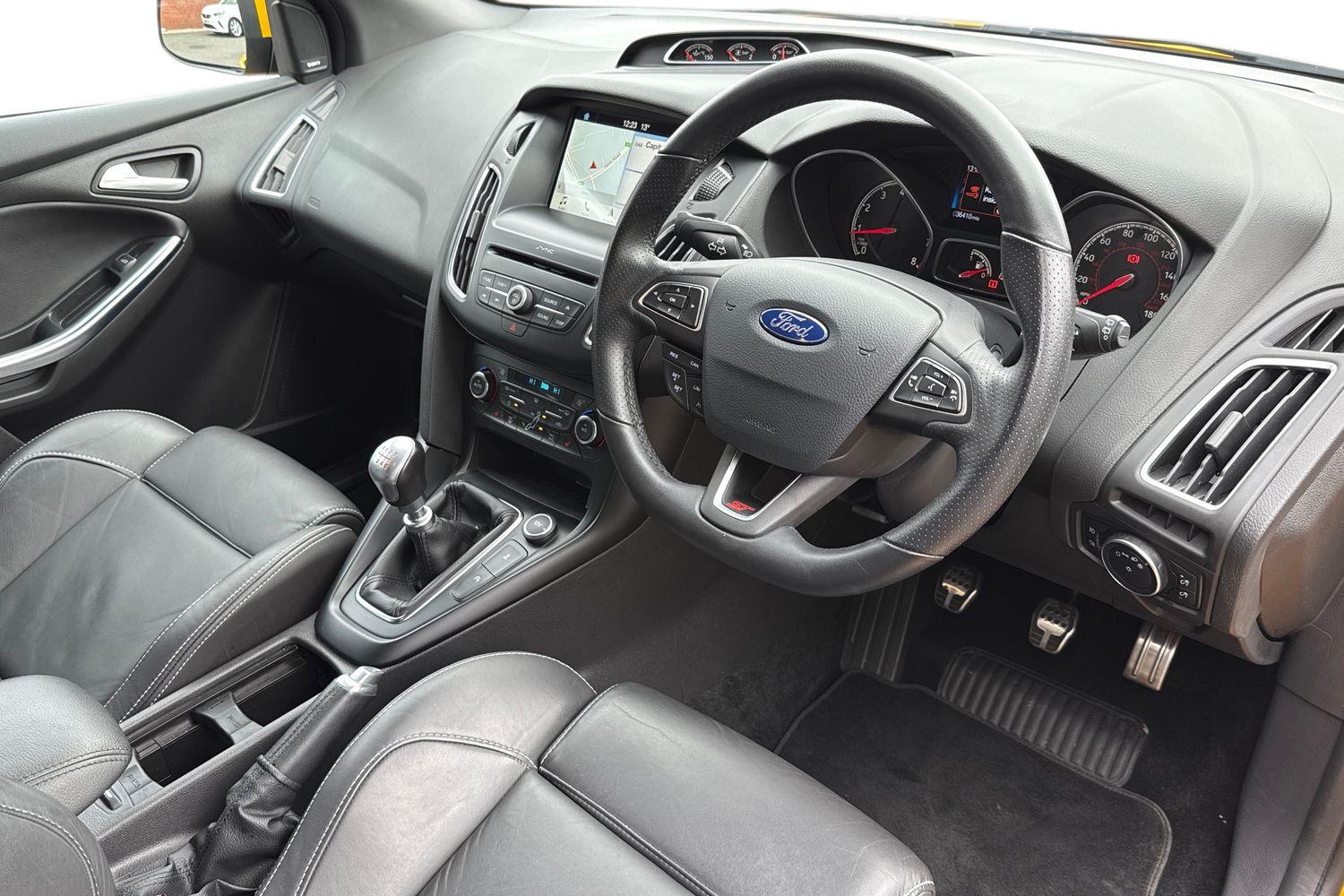 Used Ford Focus 2018 for sale - 76540960: Photo 14