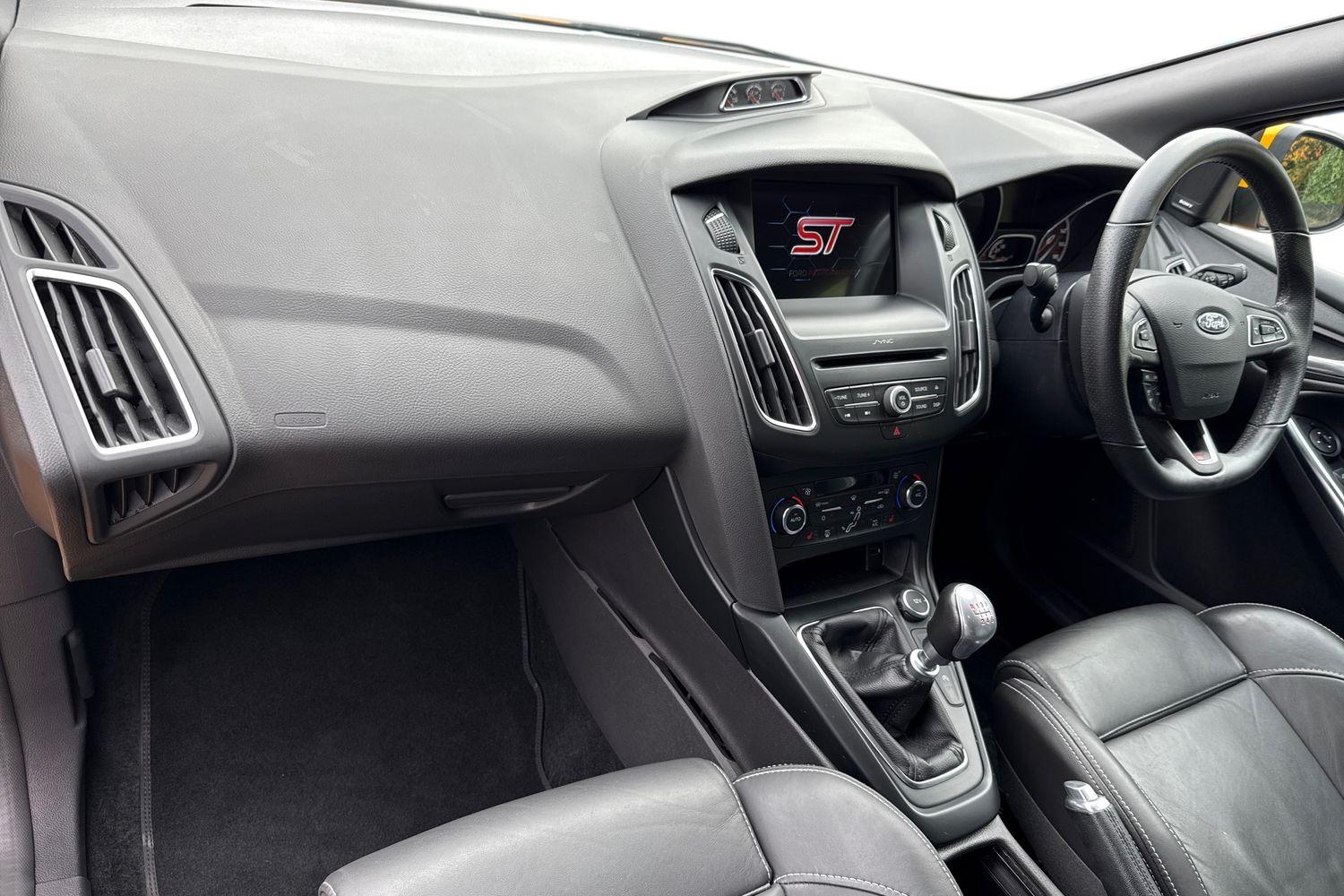 Used Ford Focus 2018 for sale - 76540960: Photo 15