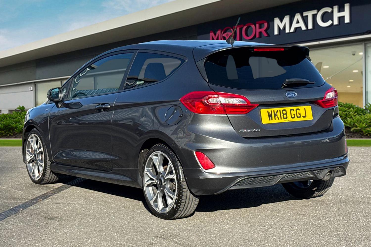 Used Ford Fiesta 2018 for sale - 77742200: Photo 2