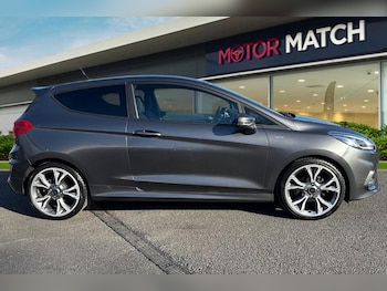 Used Ford Fiesta 2018 for sale - 77742200: Photo