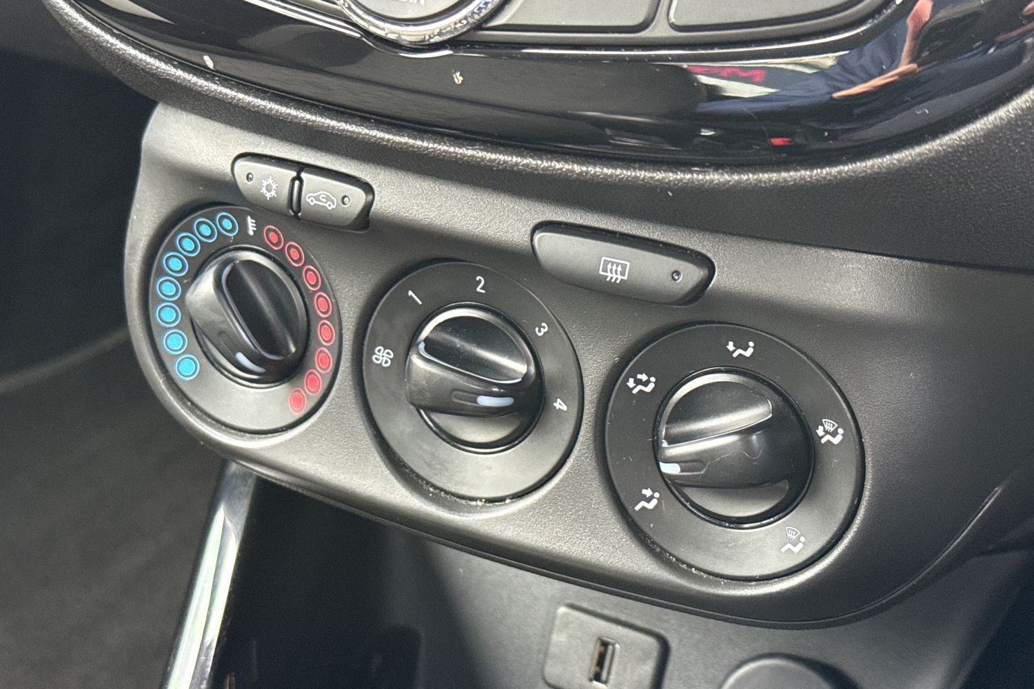 Used Vauxhall ADAM 2017 for sale - 78065295: Photo 22