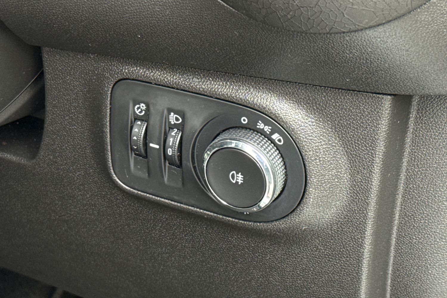 Used Vauxhall ADAM 2017 for sale - 78065295: Photo 30