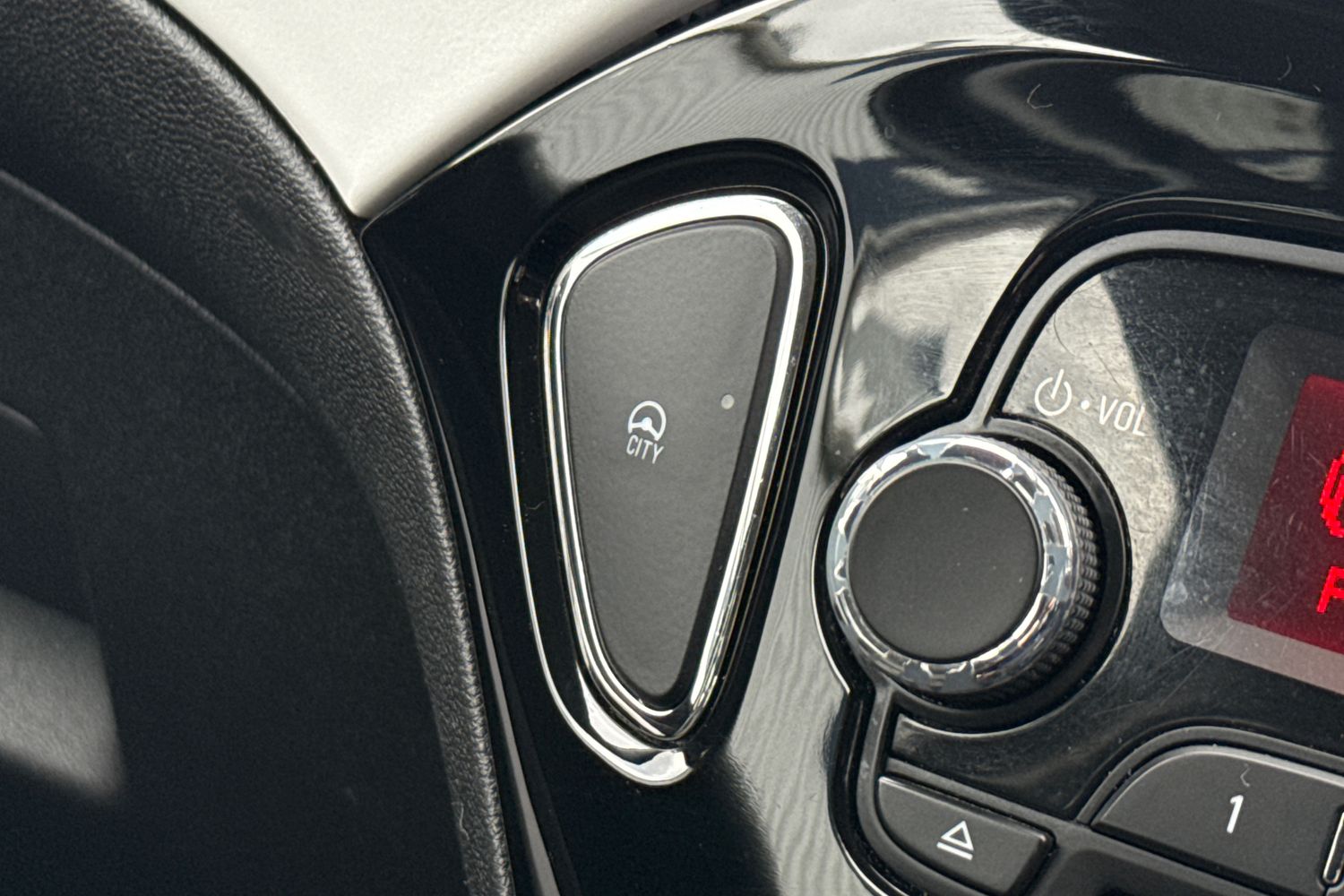 Used Vauxhall ADAM 2017 for sale - 78065295: Photo 44