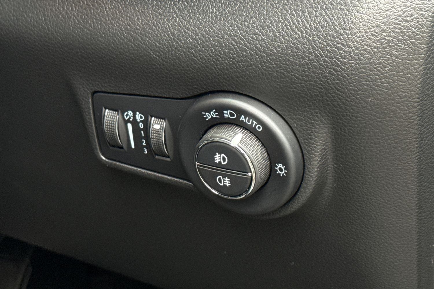 Used Jeep Compass 2024 for sale - 77500791: Photo 30