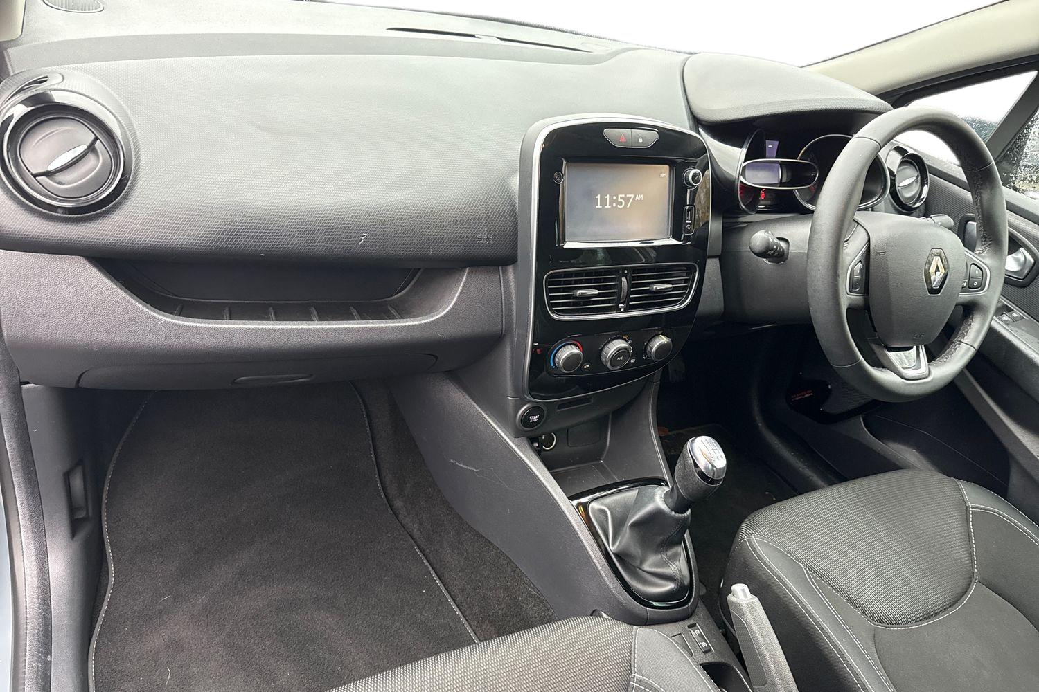 Used Renault Clio 2019 for sale - 76774526: Photo 15