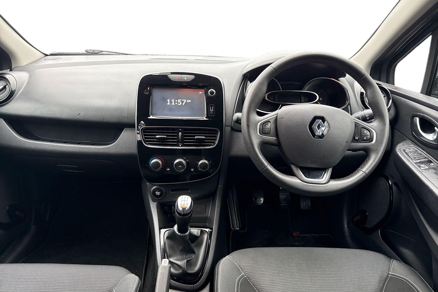 Used Renault Clio 2019 for sale - 76774526: Photo 18