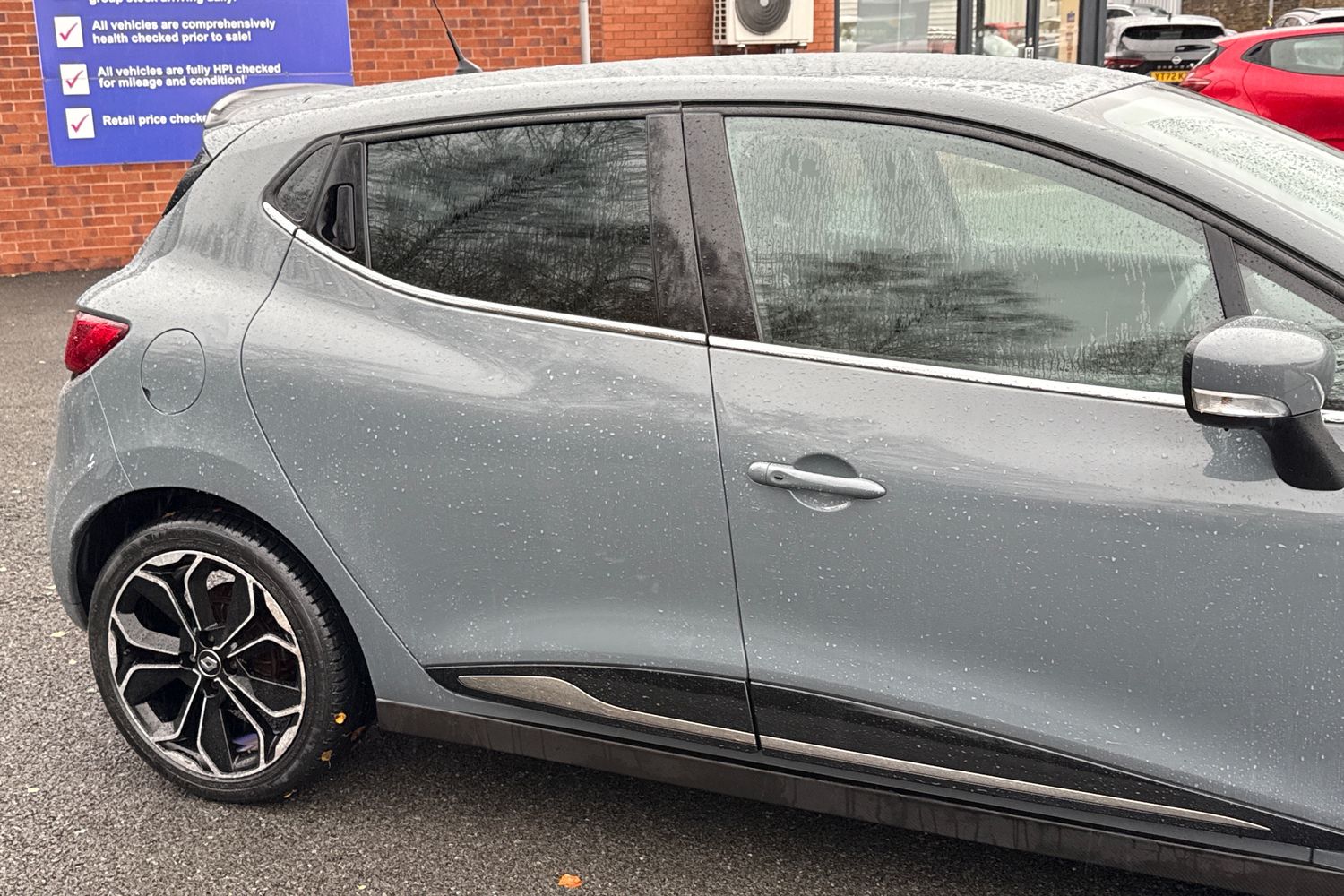 Used Renault Clio 2019 for sale - 76774526: Photo 29