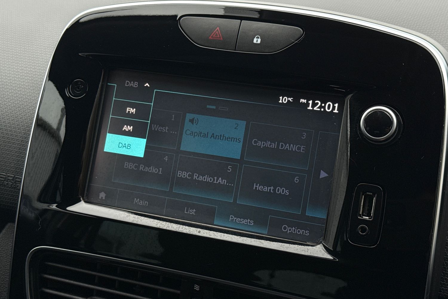 Used Renault Clio 2019 for sale - 76774526: Photo 42