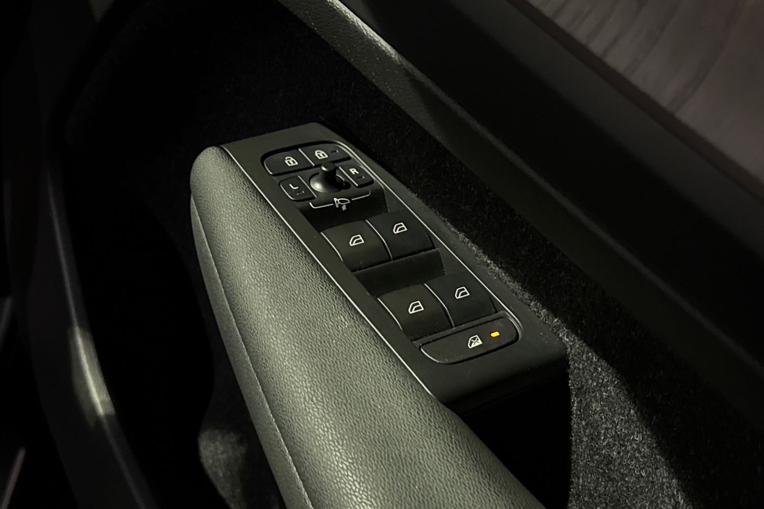 Used Volvo XC40 2020 for sale - 76929187: Photo 21