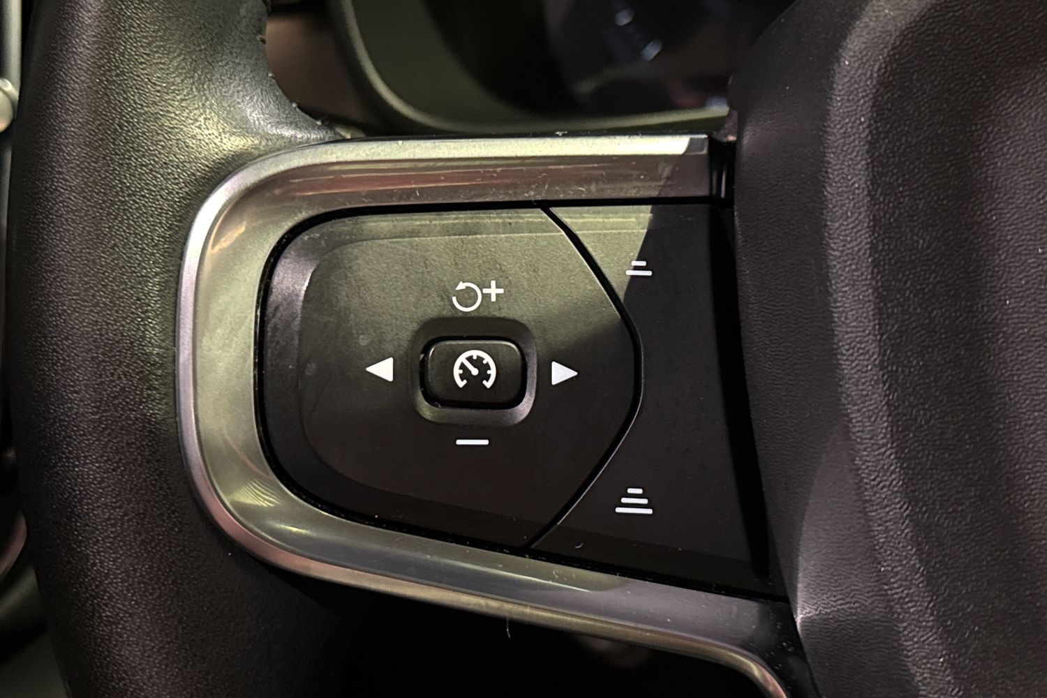 Used Volvo XC40 2020 for sale - 76929187: Photo 33