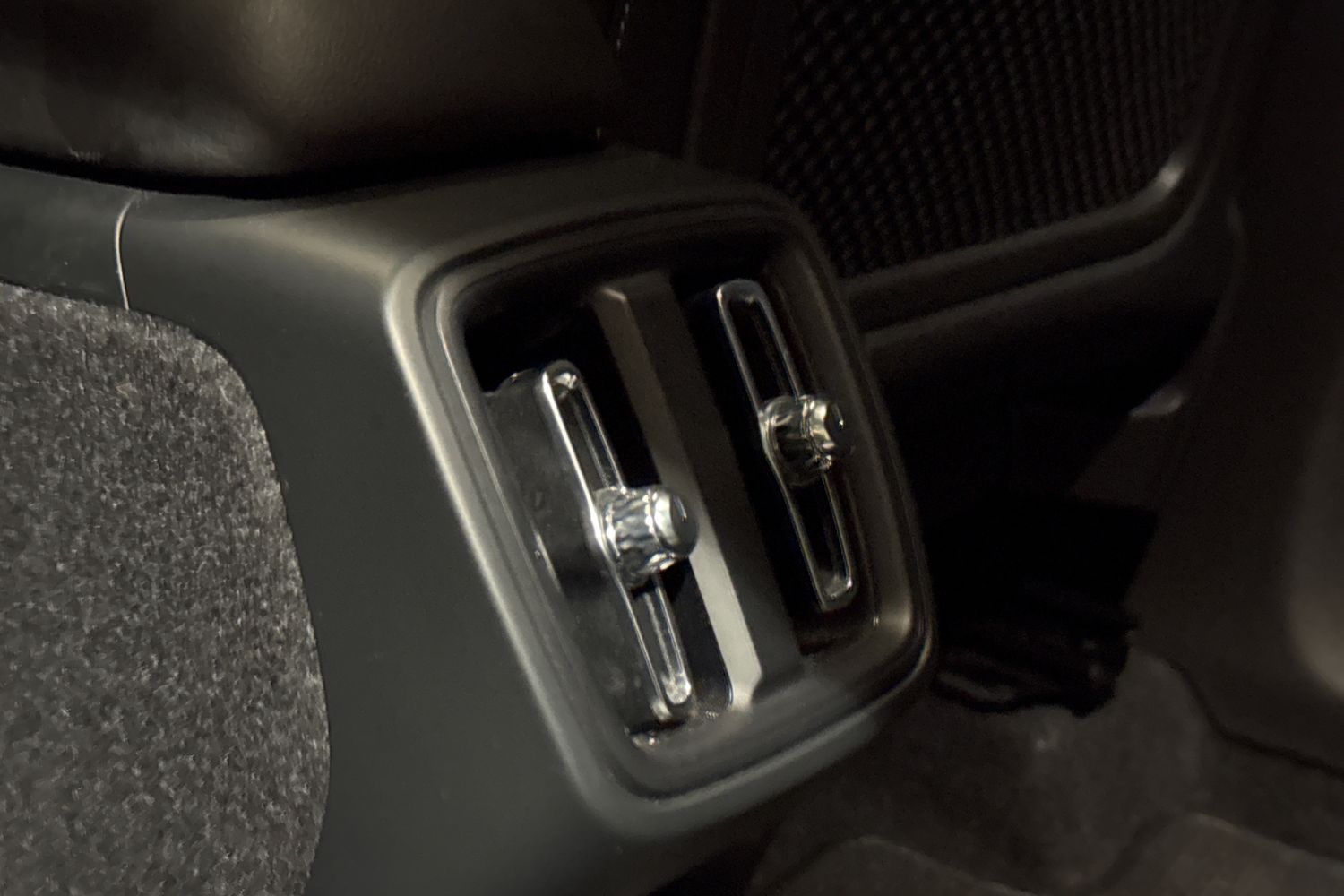 Used Volvo XC40 2020 for sale - 76929187: Photo 37