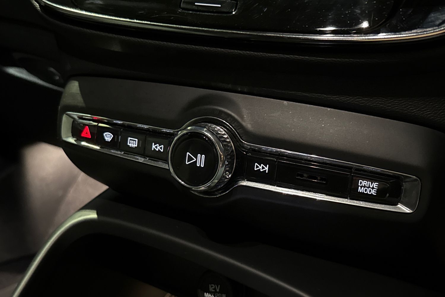 Used Volvo XC40 2020 for sale - 76929187: Photo 40