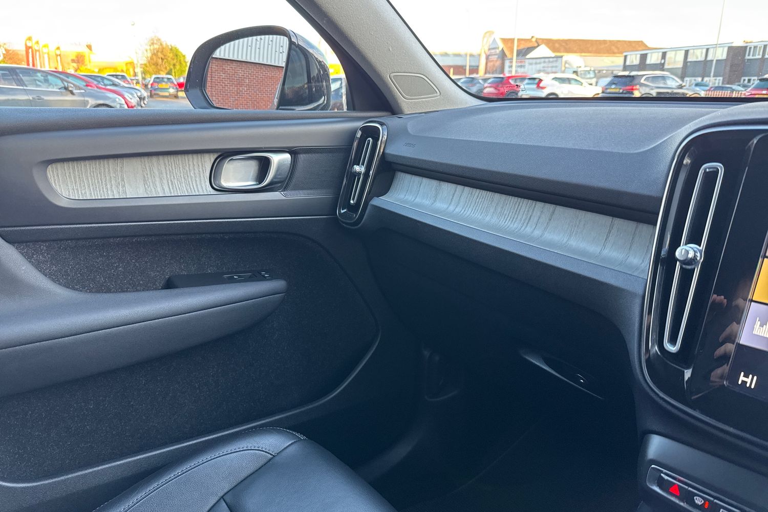 Used Volvo XC40 2020 for sale - 76929187: Photo 51