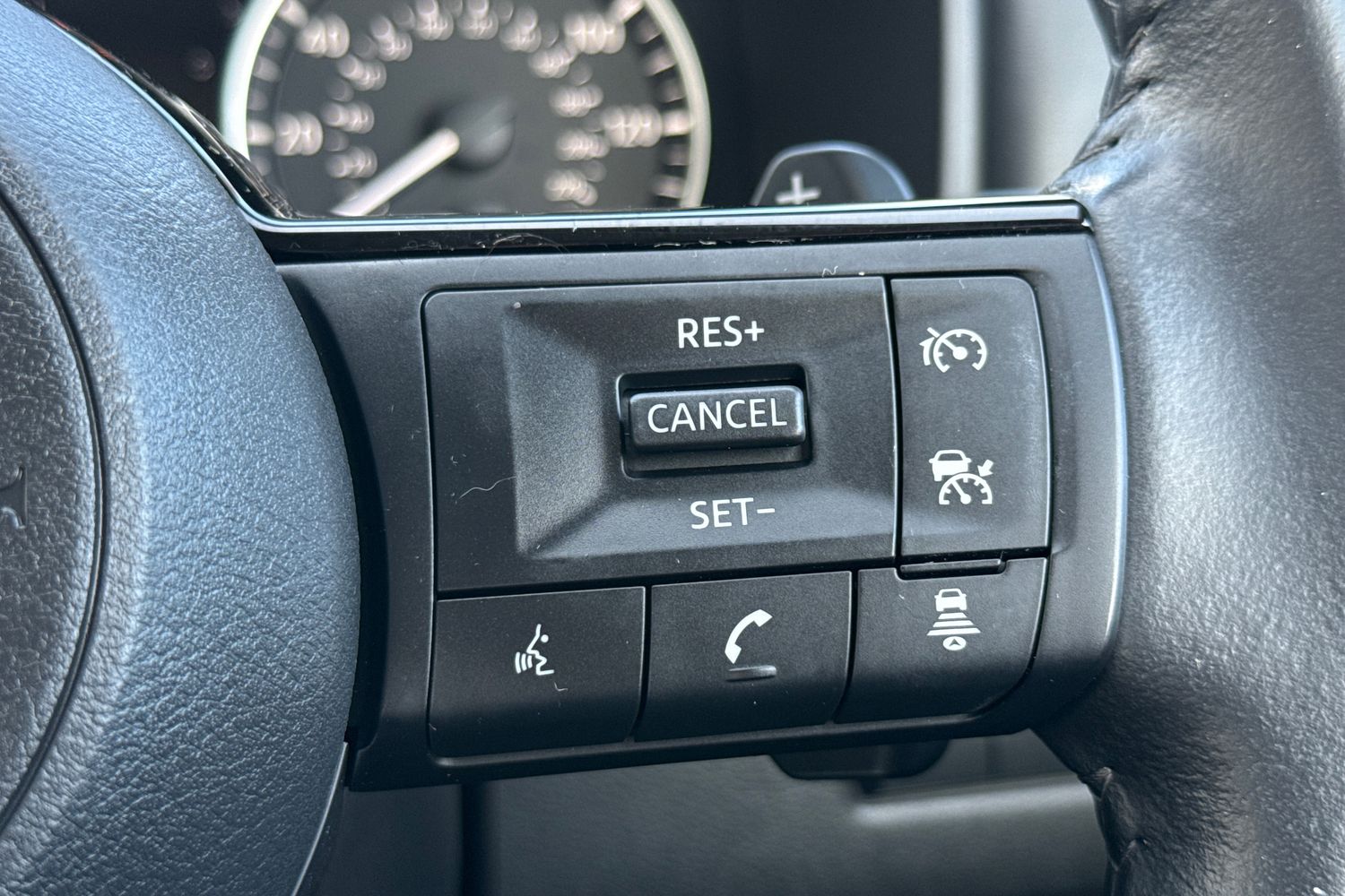 Used Nissan X-Trail 2024 for sale - 77919522: Photo 41