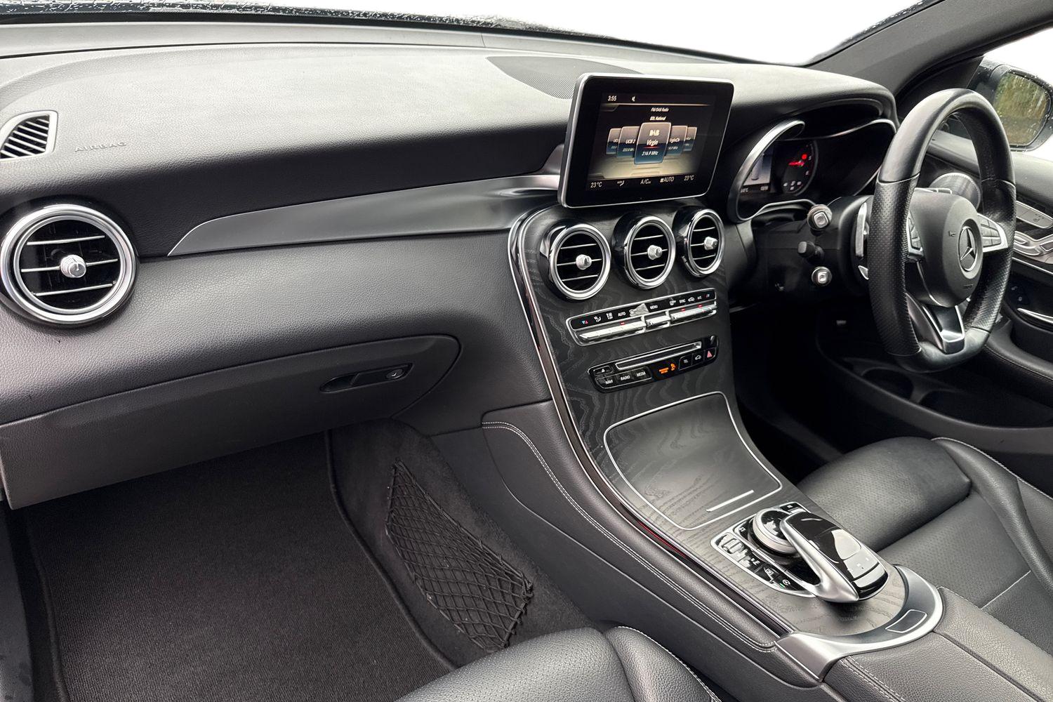 Used Mercedes-Benz GLC 2019 for sale - 77700645: Photo 15