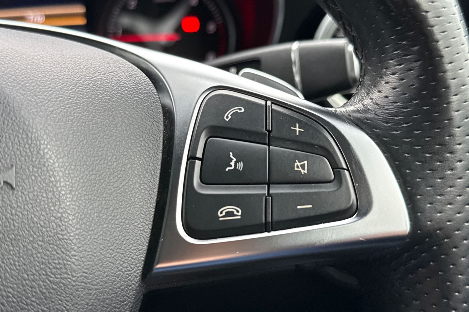 Used Mercedes-Benz GLC 2019 for sale - 77700645: Photo 41