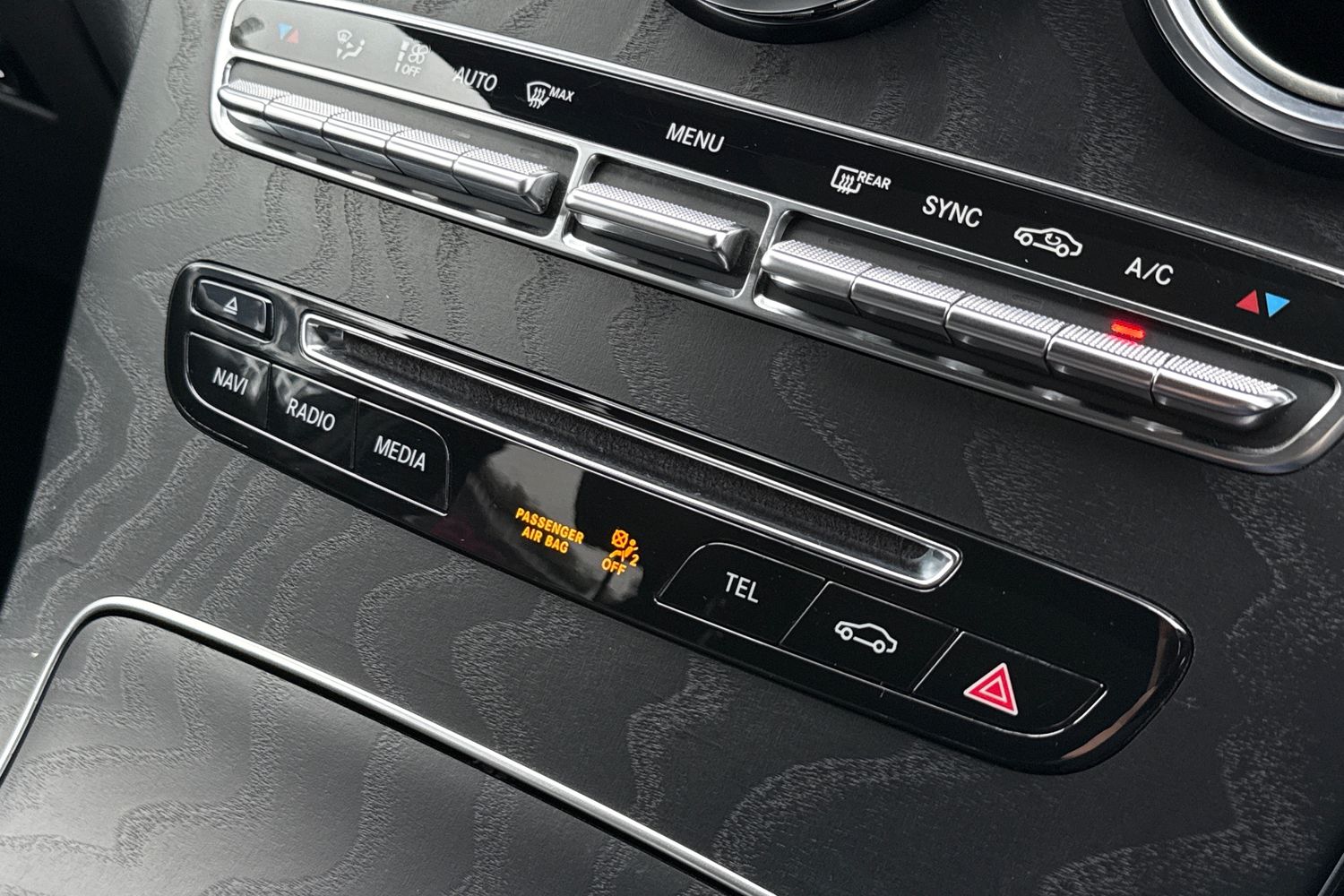 Used Mercedes-Benz GLC 2019 for sale - 77700645: Photo 44