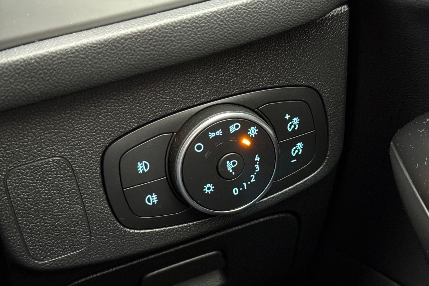Used Ford Focus 2020 for sale - 76374688: Photo 32