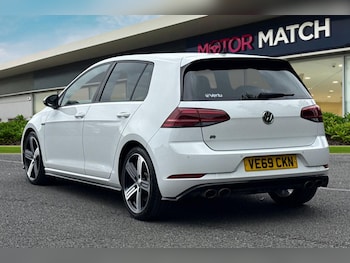 Used Volkswagen Golf 2019 for sale - 76081820: Photo