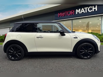 Used MINI Hatch 2018 for sale - 79104688: Photo