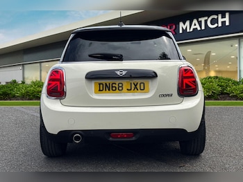 Used MINI Hatch 2018 for sale - 79104688: Photo