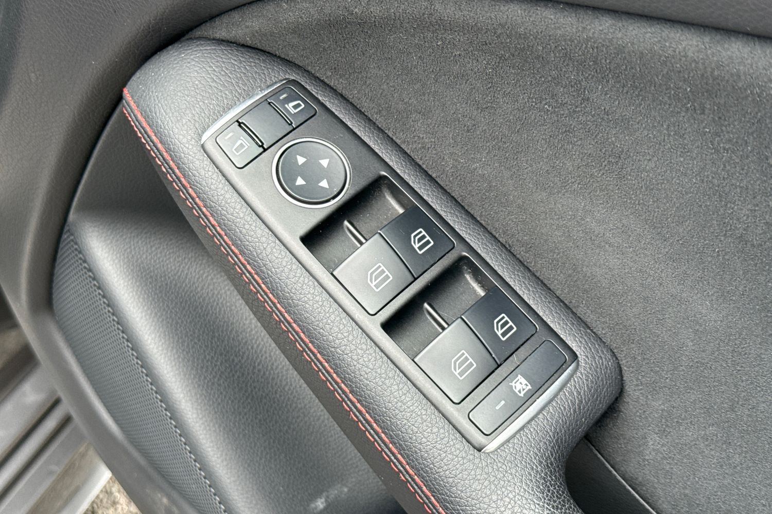 Used Mercedes-Benz B Class 2016 for sale - 78097815: Photo 21