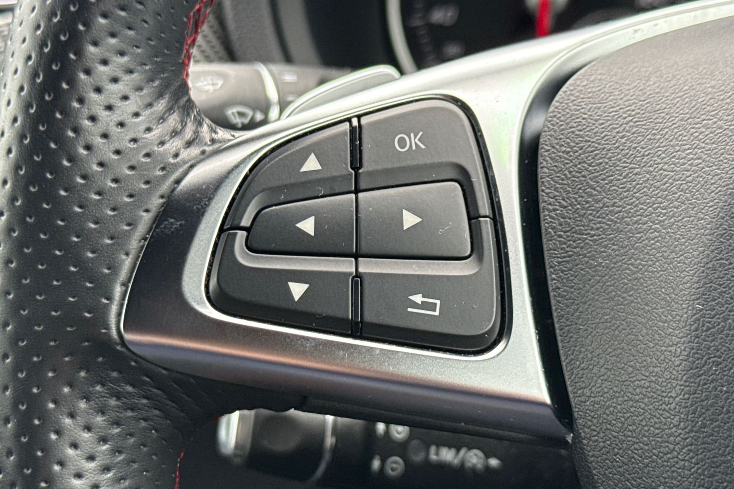 Used Mercedes-Benz B Class 2016 for sale - 78097815: Photo 37