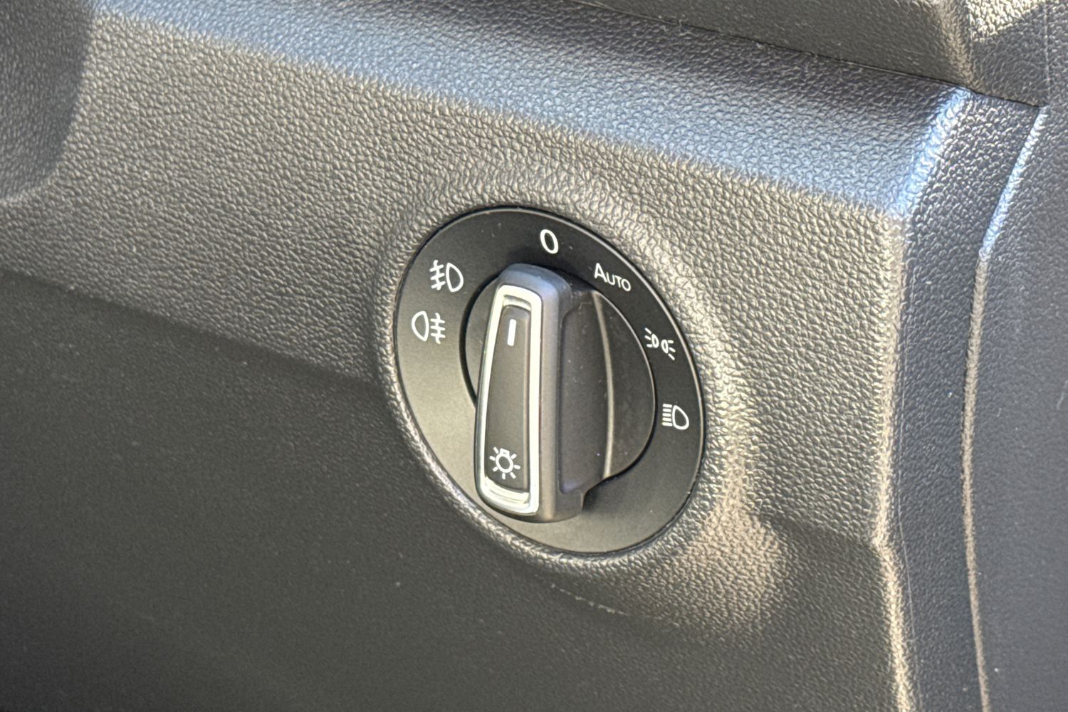 Used Volkswagen T-Roc 2018 for sale - 78107408: Photo 31