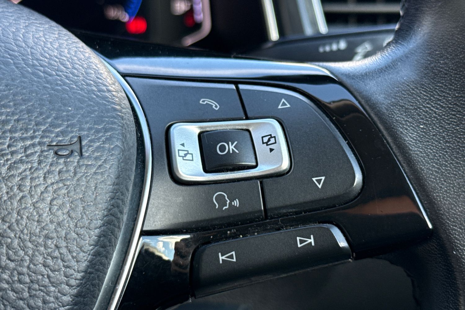 Used Volkswagen T-Roc 2018 for sale - 78107408: Photo 38