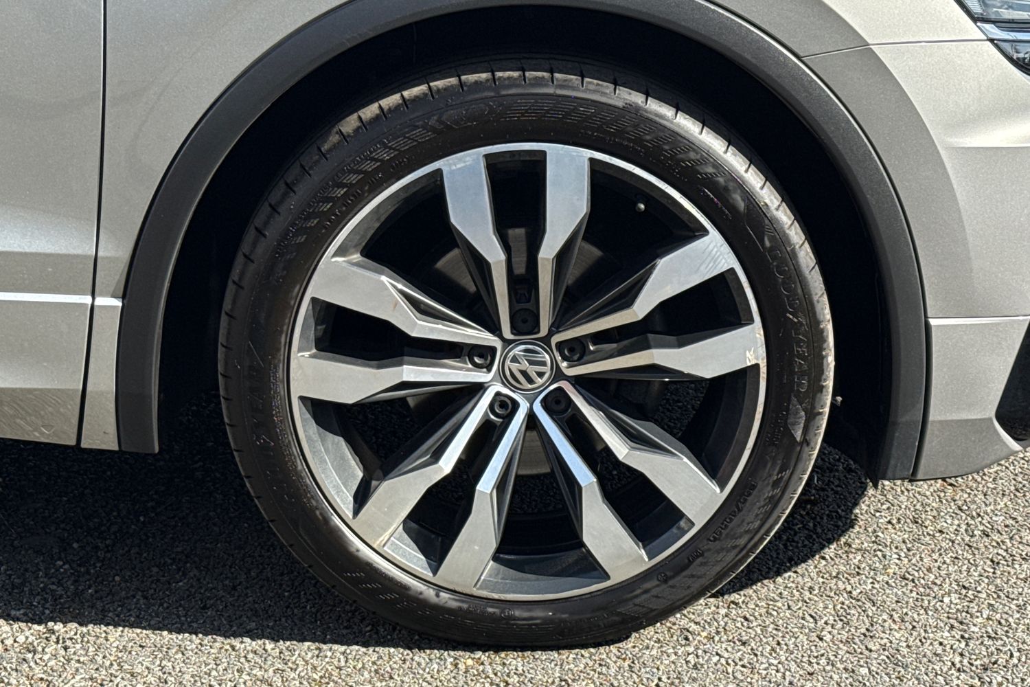 Used Volkswagen Tiguan 2018 for sale - 77943712: Photo 10